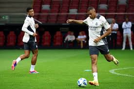 A舞台上长 A舞台上长