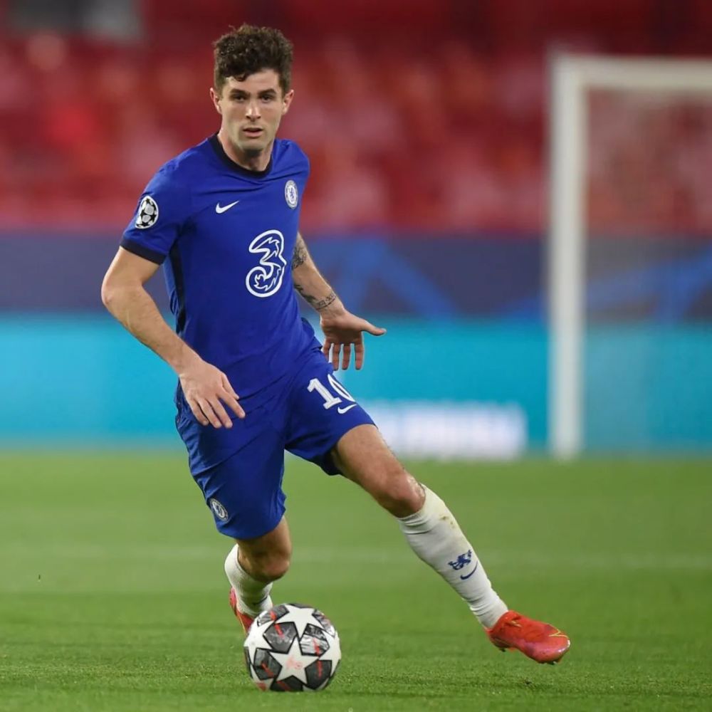 年轻选手在 年轻选手在