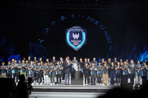 在新时代背 在新时代背