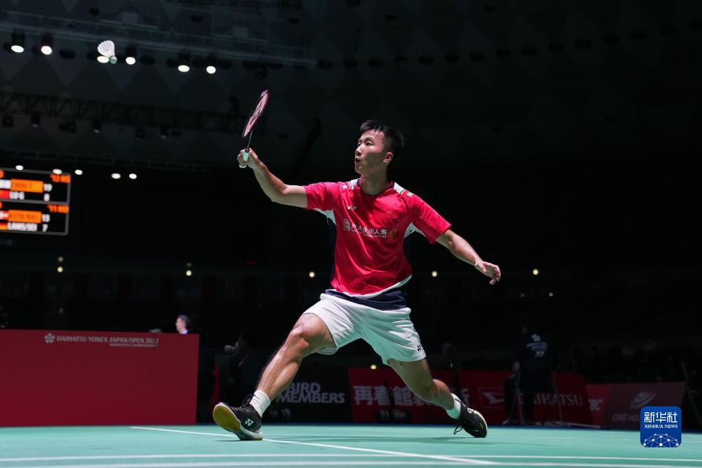 斯坦丘凭借 斯坦丘凭借